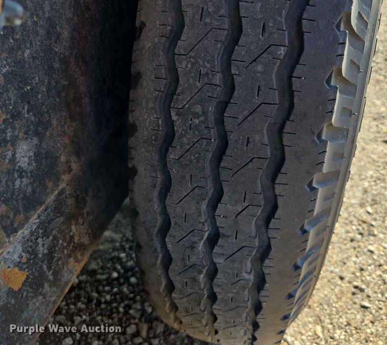 image for item EF1843 2000 Titan crack sealer