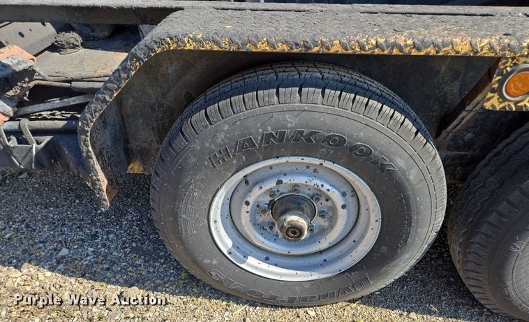 image for item EF1843 2000 Titan crack sealer