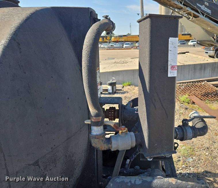 image for item EF1843 2000 Titan crack sealer