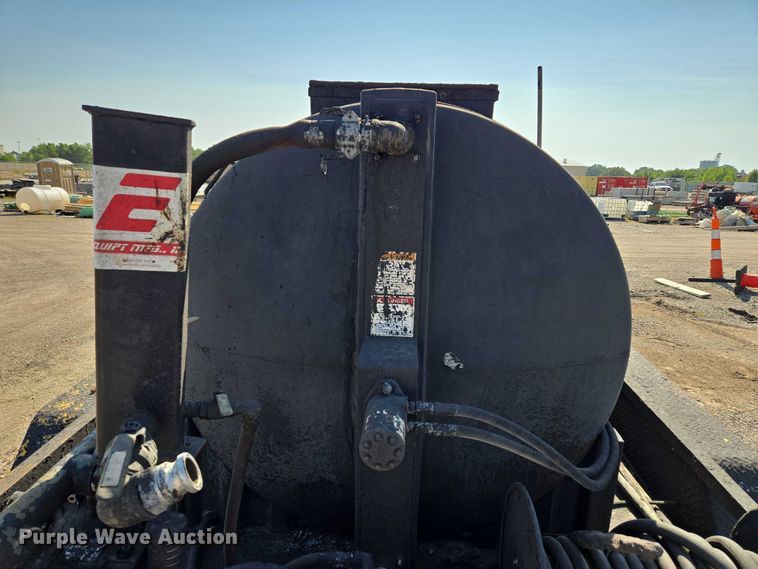 image for item EF1843 2000 Titan crack sealer