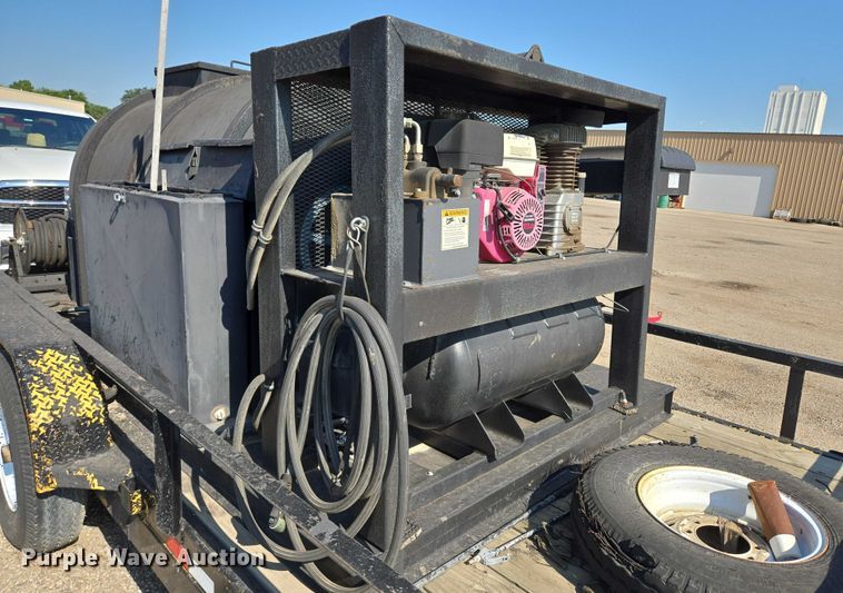 image for item EF1843 2000 Titan crack sealer