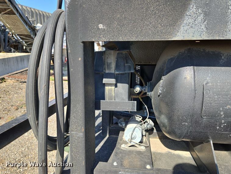 image for item EF1843 2000 Titan crack sealer