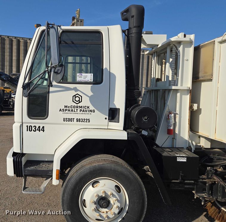 image for item EF1844 1996 Ford Elgin Eagle street sweeper truck