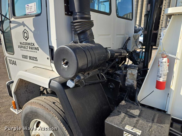 image for item EF1844 1996 Ford Elgin Eagle street sweeper truck