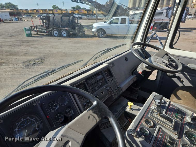 image for item EF1844 1996 Ford Elgin Eagle street sweeper truck