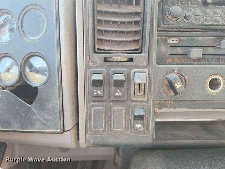 image for item EF1844 1996 Ford Elgin Eagle street sweeper truck