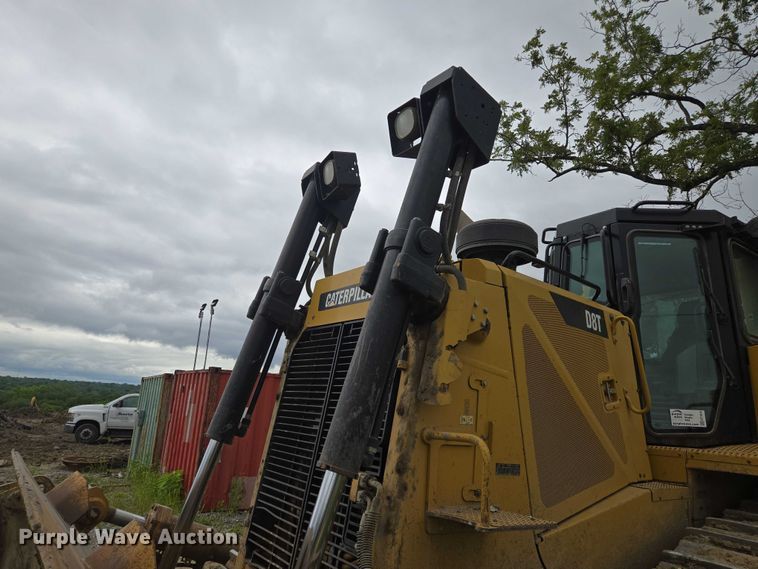 image for item EF1916 2011 Caterpillar D8T  dozer