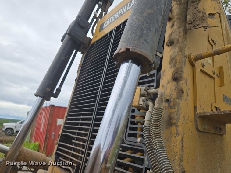 image for item EF1916 2011 Caterpillar D8T  dozer