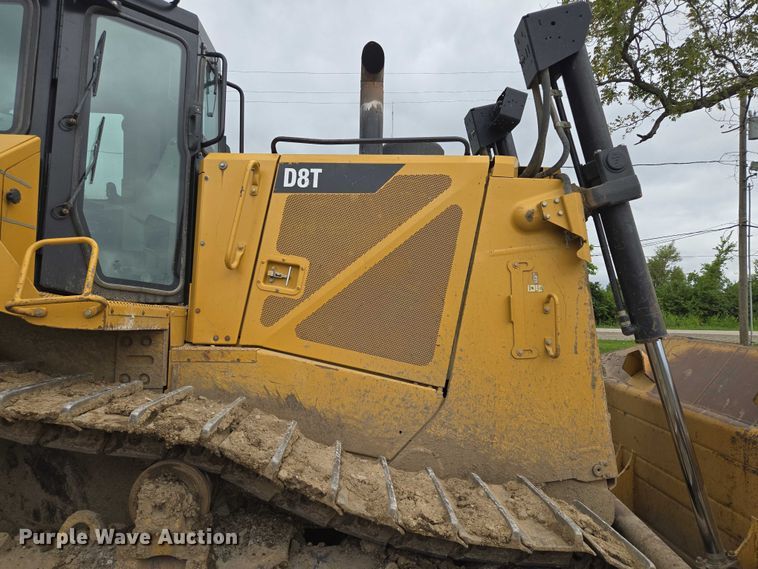 image for item EF1916 2011 Caterpillar D8T  dozer