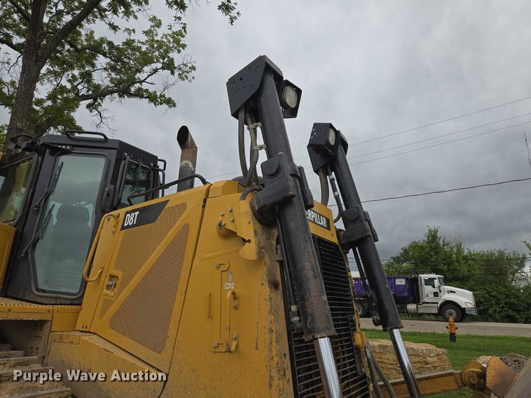 image for item EF1916 2011 Caterpillar D8T  dozer
