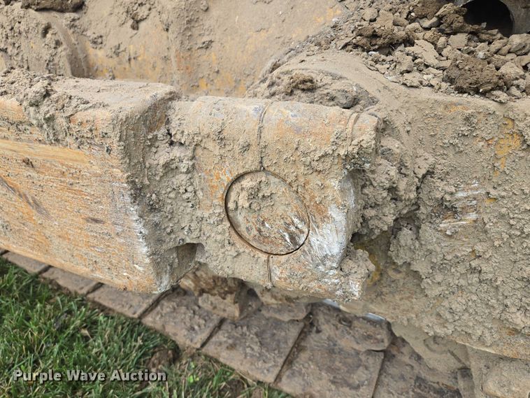 image for item EF1916 2011 Caterpillar D8T  dozer