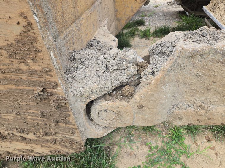 image for item EF1916 2011 Caterpillar D8T  dozer