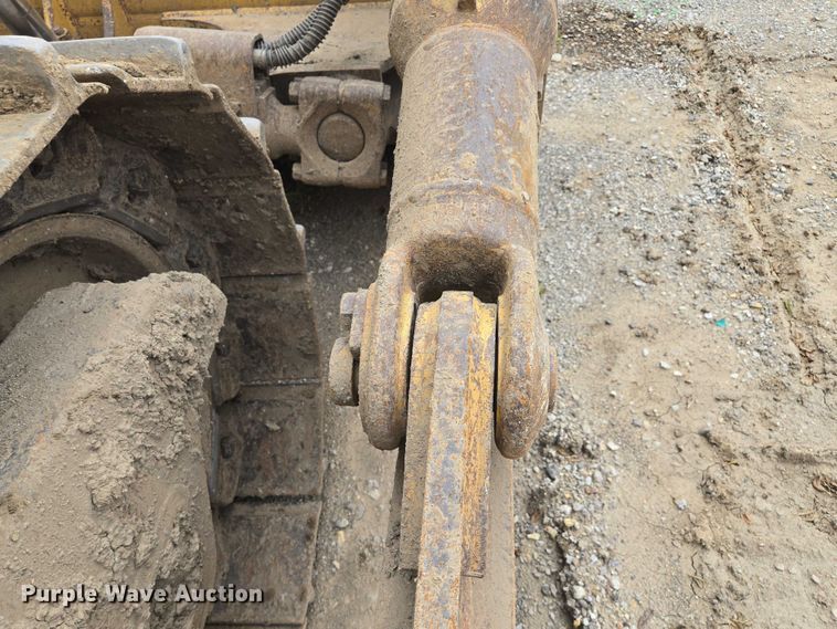 image for item EF1916 2011 Caterpillar D8T  dozer