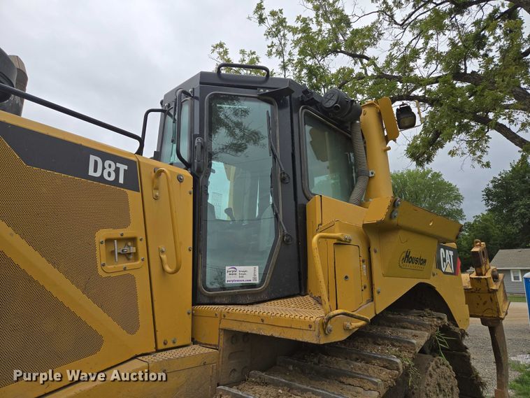 image for item EF1916 2011 Caterpillar D8T  dozer