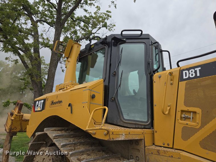 image for item EF1916 2011 Caterpillar D8T  dozer