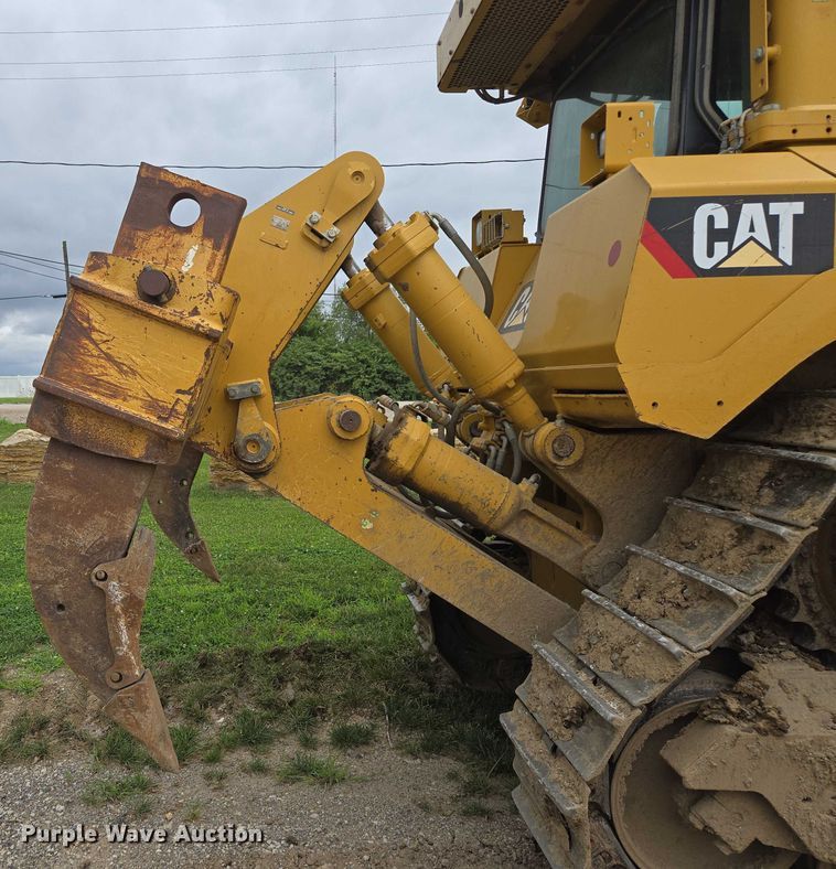 image for item EF1916 2011 Caterpillar D8T  dozer