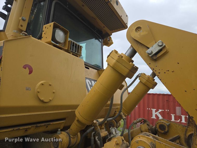 image for item EF1916 2011 Caterpillar D8T  dozer