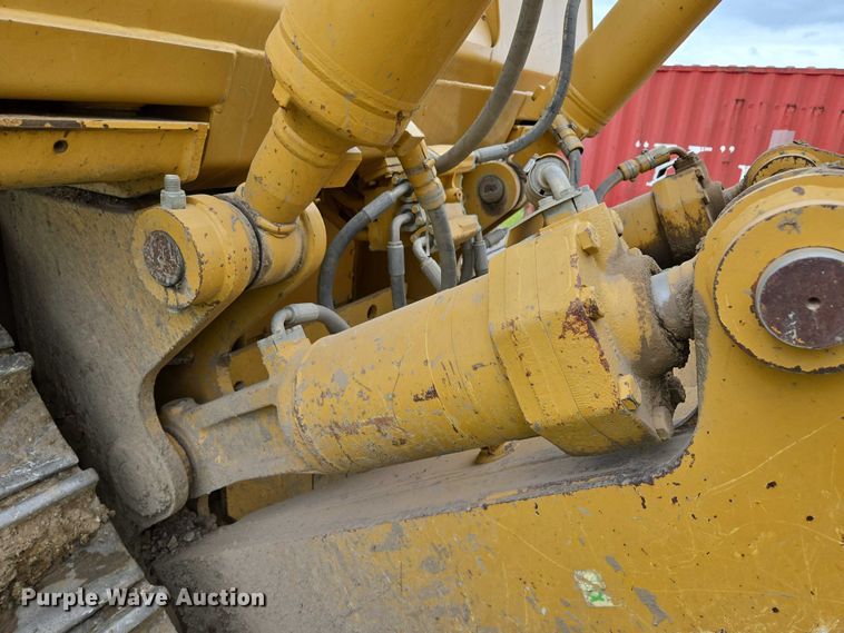 image for item EF1916 2011 Caterpillar D8T  dozer