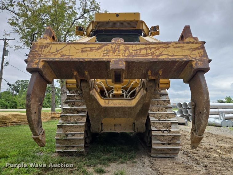 image for item EF1916 2011 Caterpillar D8T  dozer