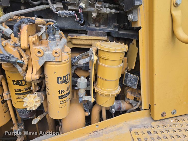 image for item EF1916 2011 Caterpillar D8T  dozer