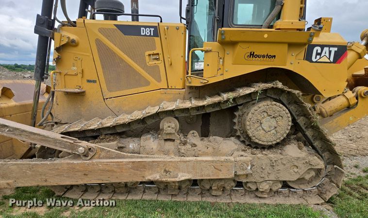 image for item EF1916 2011 Caterpillar D8T  dozer