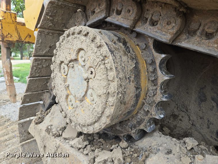 image for item EF1916 2011 Caterpillar D8T  dozer