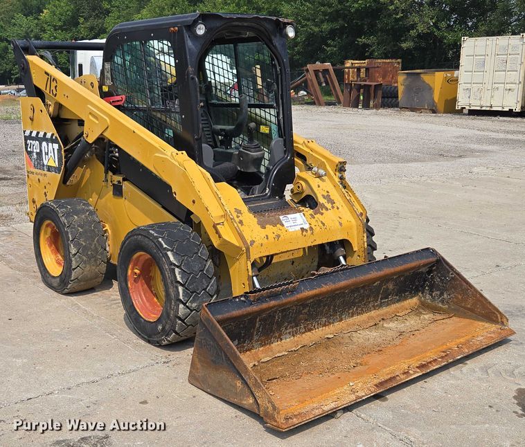 MINI CARGADOR SOBRE RUEDAS 2014 CATERPILLAR 272D