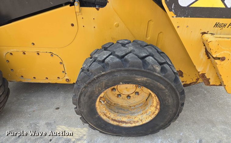 image for item EF1919 2014 Caterpillar 272D skid steer loader