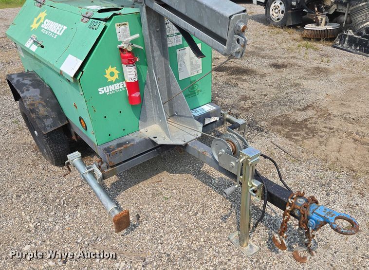 image for item EF1920 2014 Terex RL4 light plant