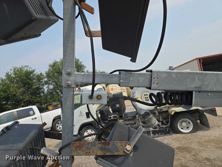 image for item EF1920 2014 Terex RL4 light plant