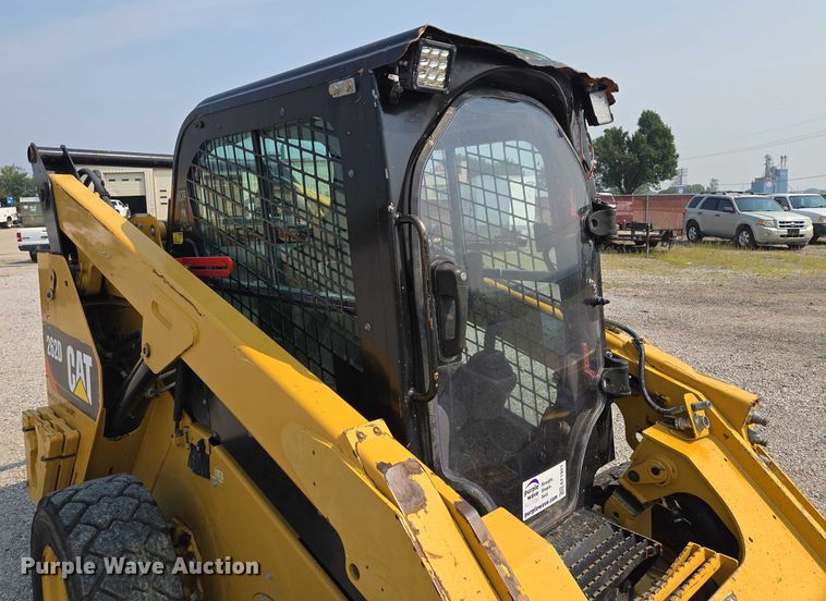 image for item EF1921 2015 Caterpillar 262D skid steer loader