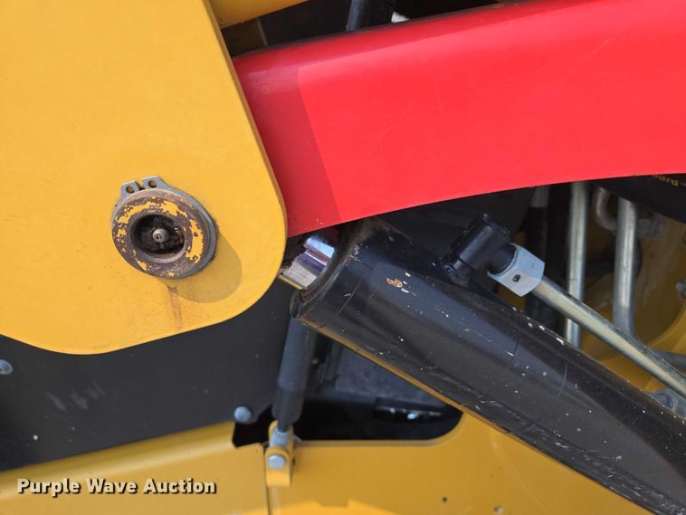 image for item EF1921 2015 Caterpillar 262D skid steer loader