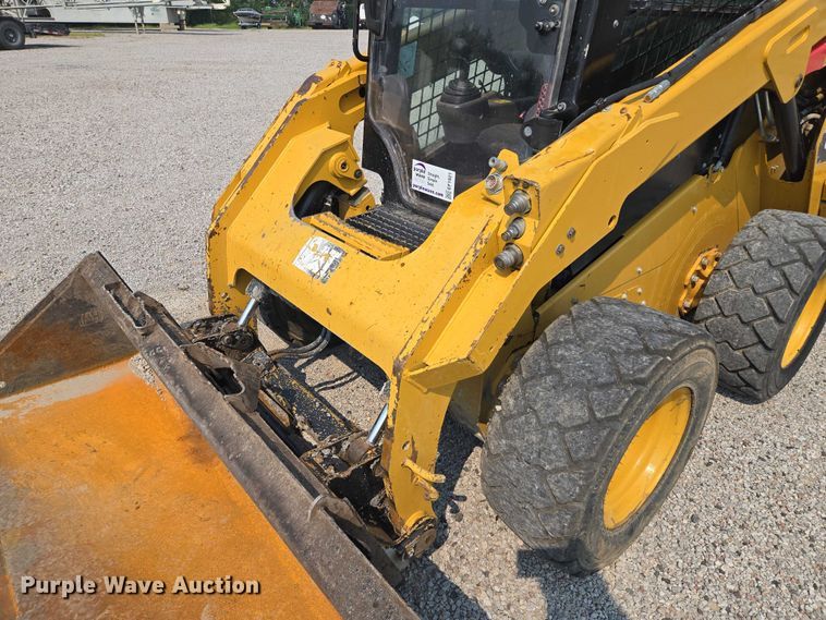image for item EF1921 2015 Caterpillar 262D skid steer loader