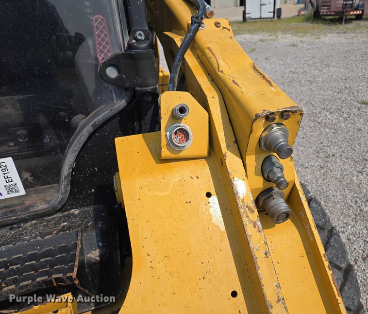 image for item EF1921 2015 Caterpillar 262D skid steer loader