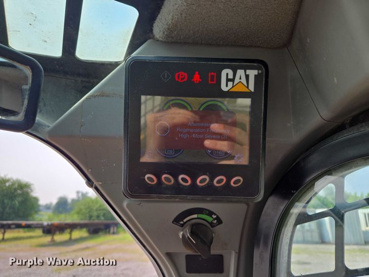 image for item EF1921 2015 Caterpillar 262D skid steer loader