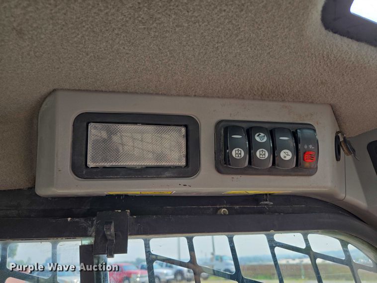 image for item EF1921 2015 Caterpillar 262D skid steer loader