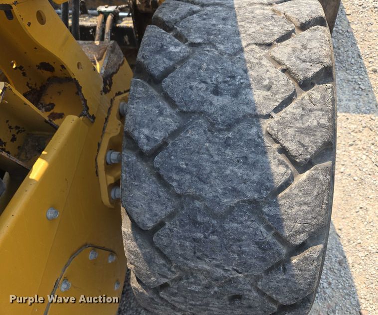 image for item EF1921 2015 Caterpillar 262D skid steer loader