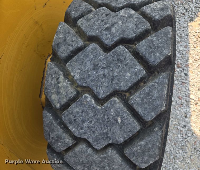 image for item EF1921 2015 Caterpillar 262D skid steer loader