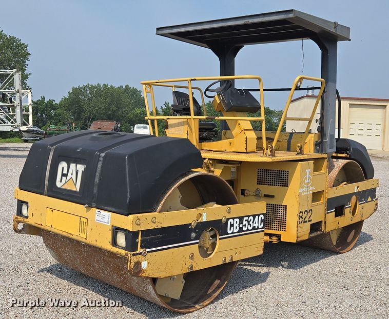 COMPACTADOR 2002 CATERPILLAR CB534C