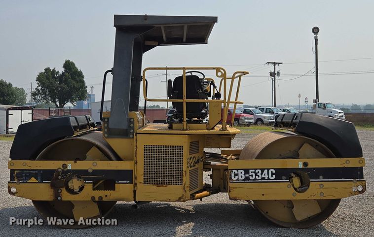 COMPACTADOR 2002 CATERPILLAR CB534C