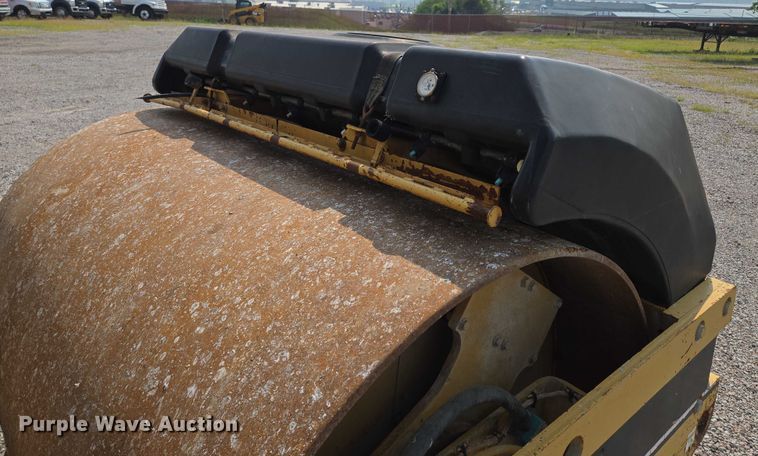 image for item EF1930 2002 Caterpillar CB-534C double drum vibratory roller