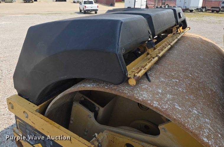 image for item EF1930 2002 Caterpillar CB-534C double drum vibratory roller