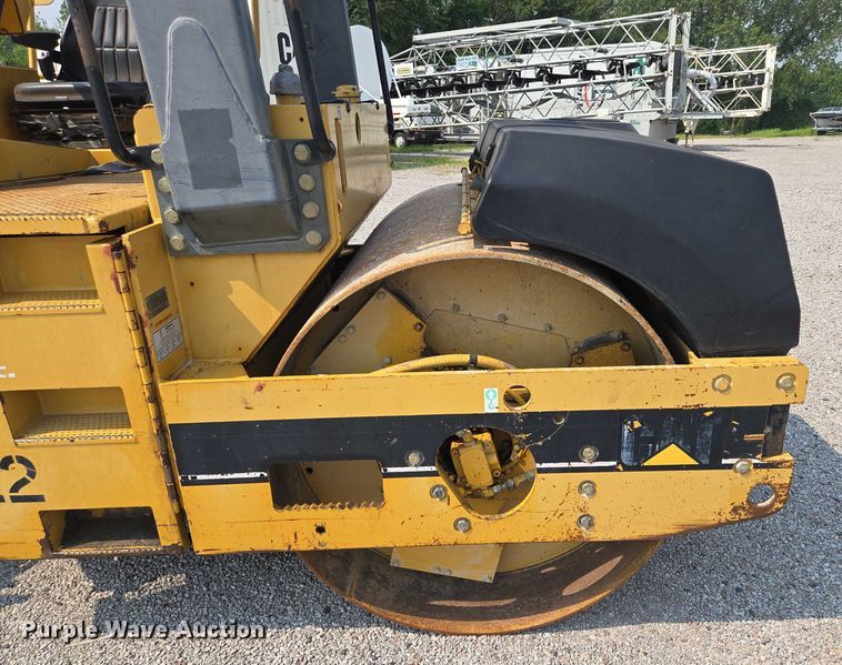image for item EF1930 2002 Caterpillar CB-534C double drum vibratory roller