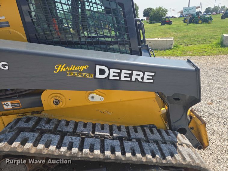 image for item EF1943 2022 John Deere 333G  tracked skid steer loader