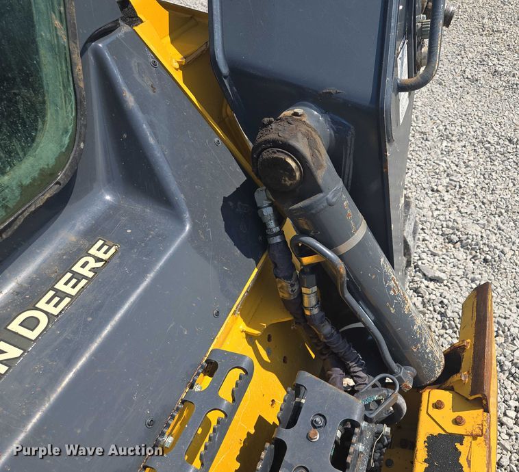 image for item EF1943 2022 John Deere 333G  tracked skid steer loader