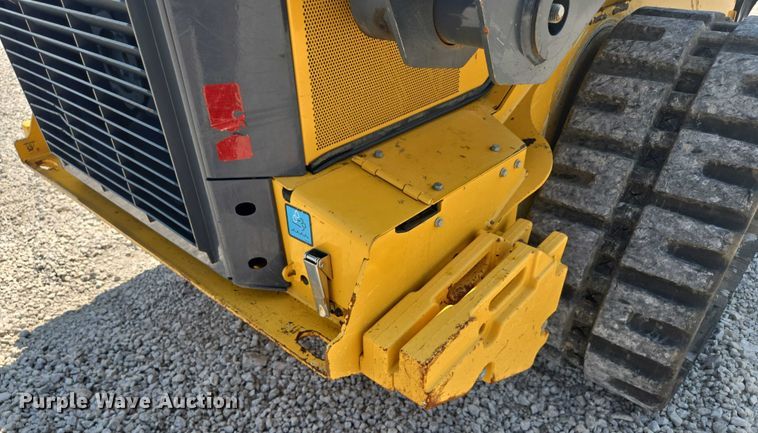 image for item EF1943 2022 John Deere 333G  tracked skid steer loader