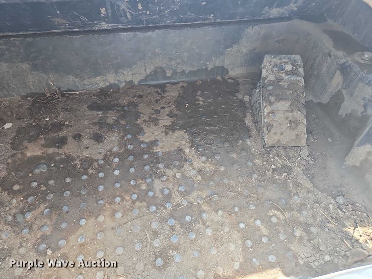 image for item EF1943 2022 John Deere 333G  tracked skid steer loader