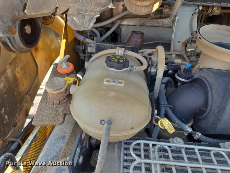 image for item EF1943 2022 John Deere 333G  tracked skid steer loader