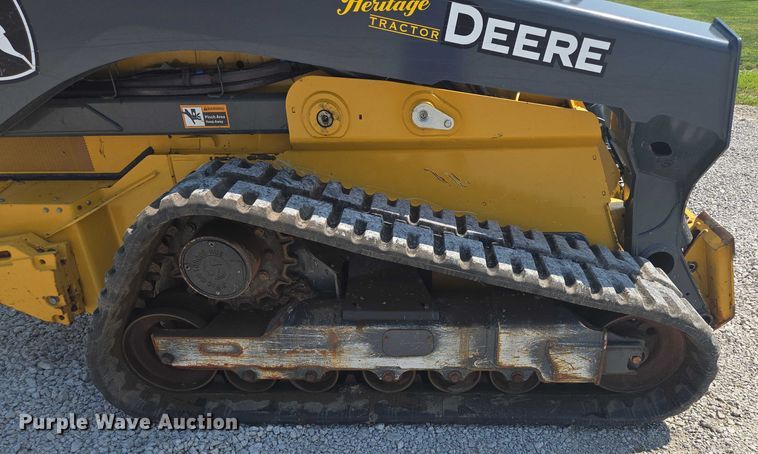 image for item EF1943 2022 John Deere 333G  tracked skid steer loader
