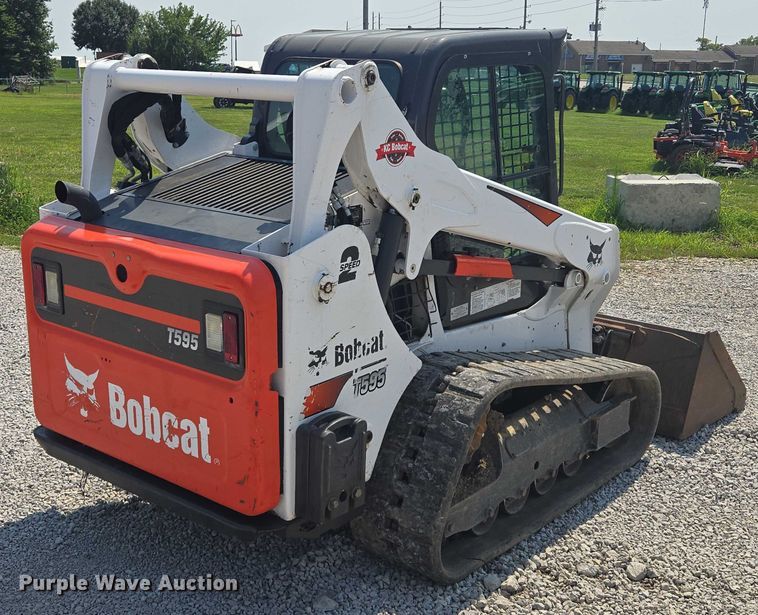 MINI CARGADOR SOBRE ORUGAS 2020 BOBCAT T595